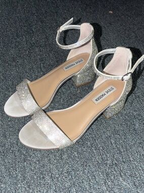 Steve Madden Irene Rhinestone Heels Size 7.5W